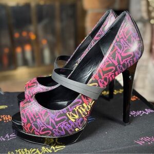 Ruthie Davis Sushi Mary Jane Black Peep Toe Platform Graffiti Print Heels Sz 6